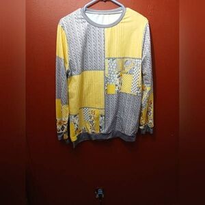 Men's Patchwork Crewneck Sweater in Yellow and Gray